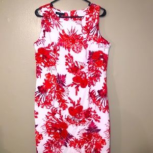 Beautiful floral print cocktail dress! - Size 12🌻